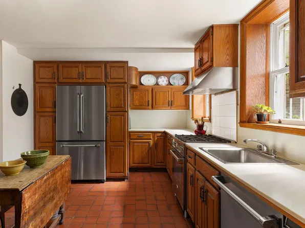 29 Vandam Street image 10 of 16