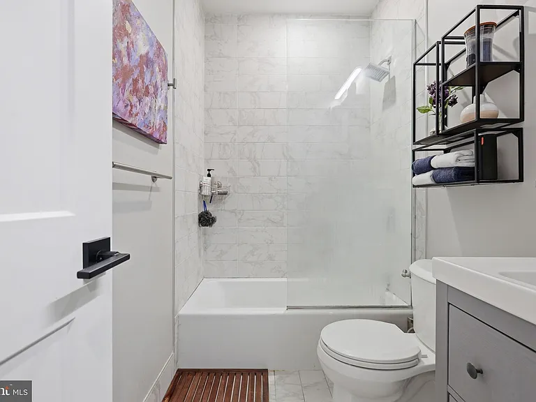 1207 Kennedy St NW #4 — Photo 10