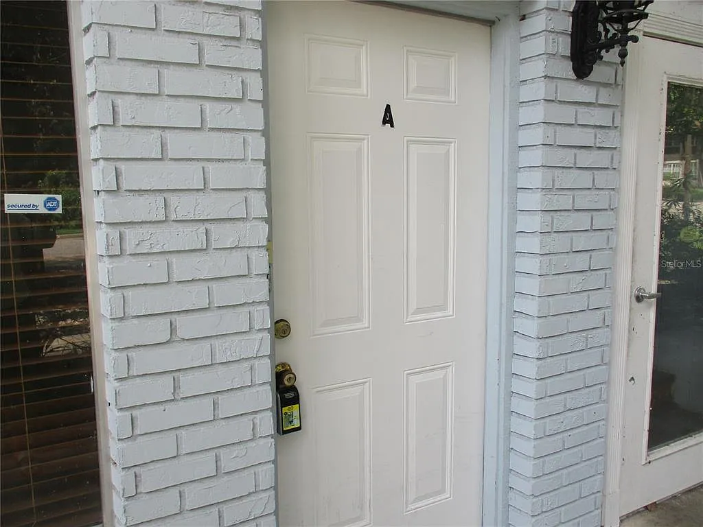 2 bed, 1.0 bath, 840 sqft, $1,400 — Photo 3