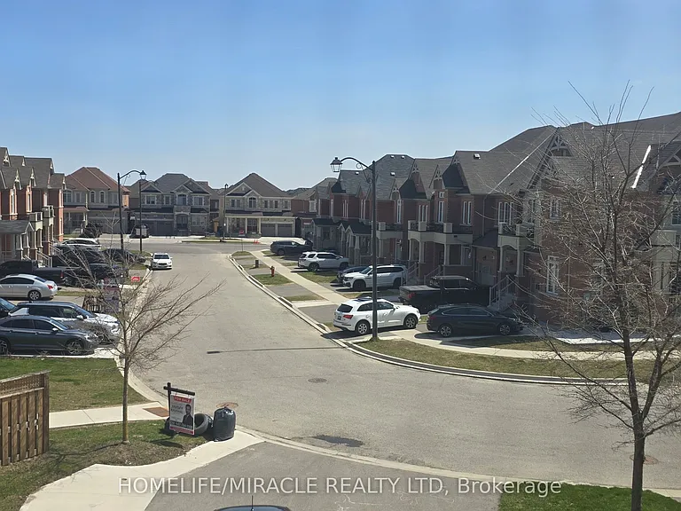 25 Phyllis Dr — Photo 30