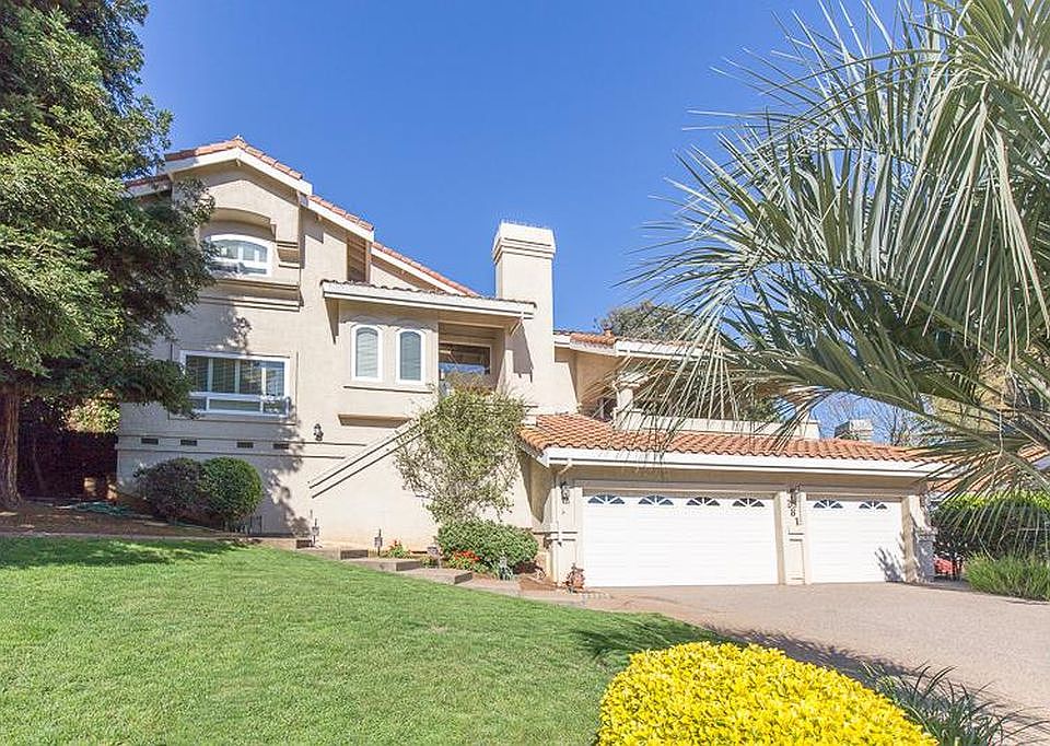 1st image of 281 Oak Grove Ct