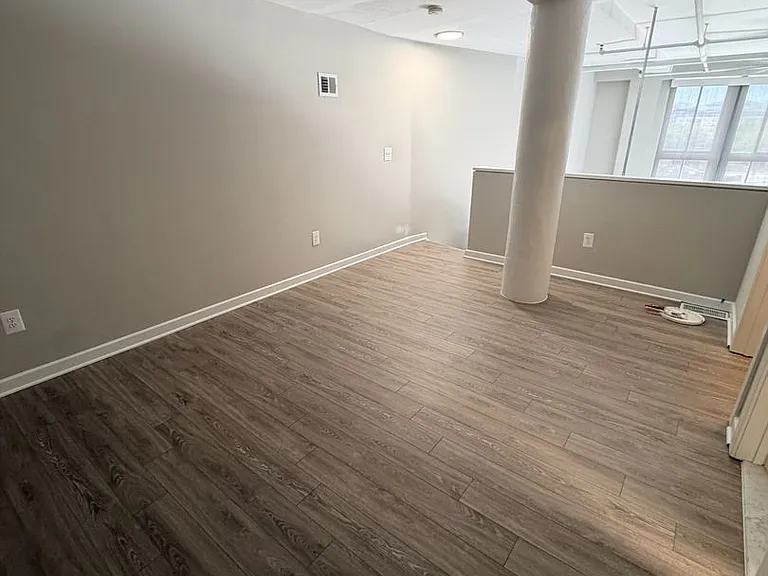 1501 Saint Paul St — Photo 6