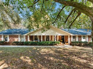 13 E Lakeshore Dr SE, Rome, GA 30161