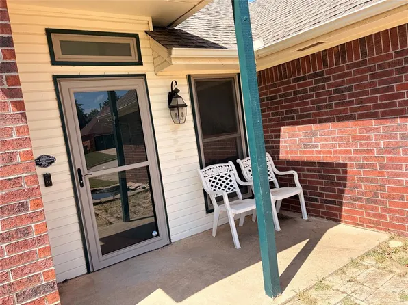 10505 SE Herbert Dr, Oklahoma City, OK 73130