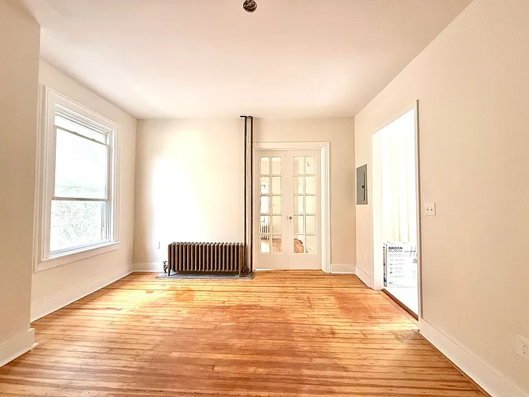 37 Green St — Photo 13