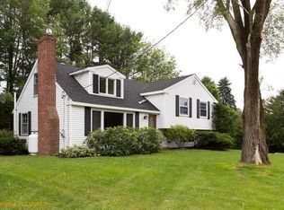 5 Philip Rd, Cape Elizabeth, ME 04107