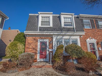 82 Wick Dr, Fords, NJ, 08863