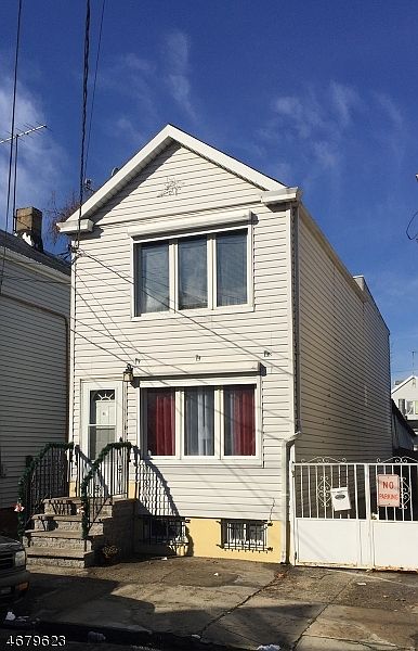 1st image of 88 1/2 KOMORN ST