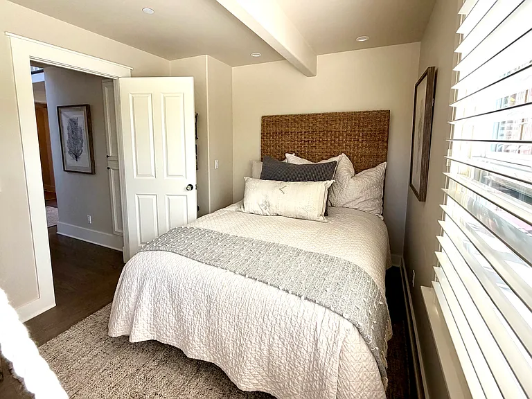 Seabreeze Pl — Photo 15