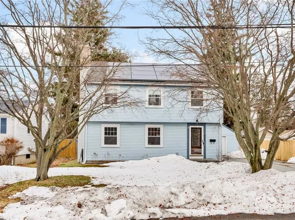 346 Chestnut St, Warwick, RI 02888