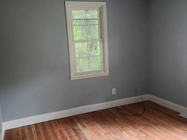 1307 Aspen St — Photo 4