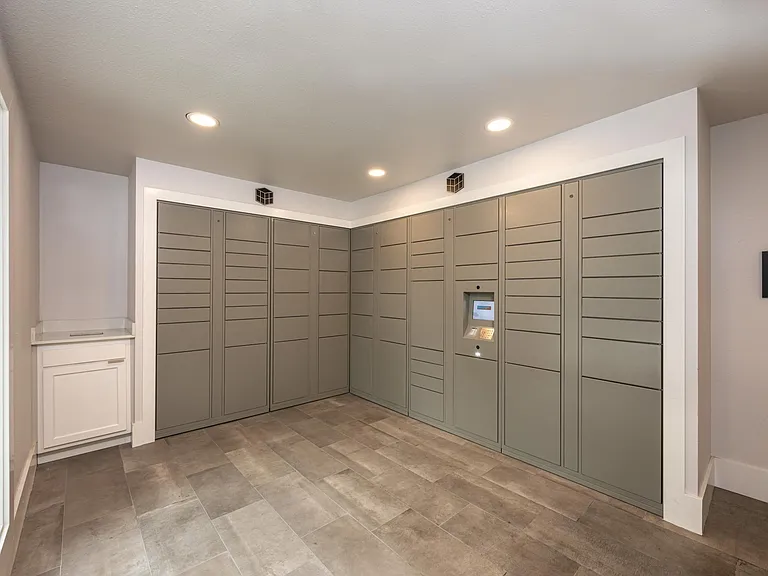 Redmond Place Apartments — Photo 32