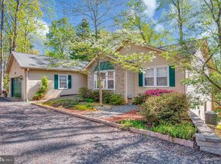 108 Harris Ct, Locust Grove, VA 22508