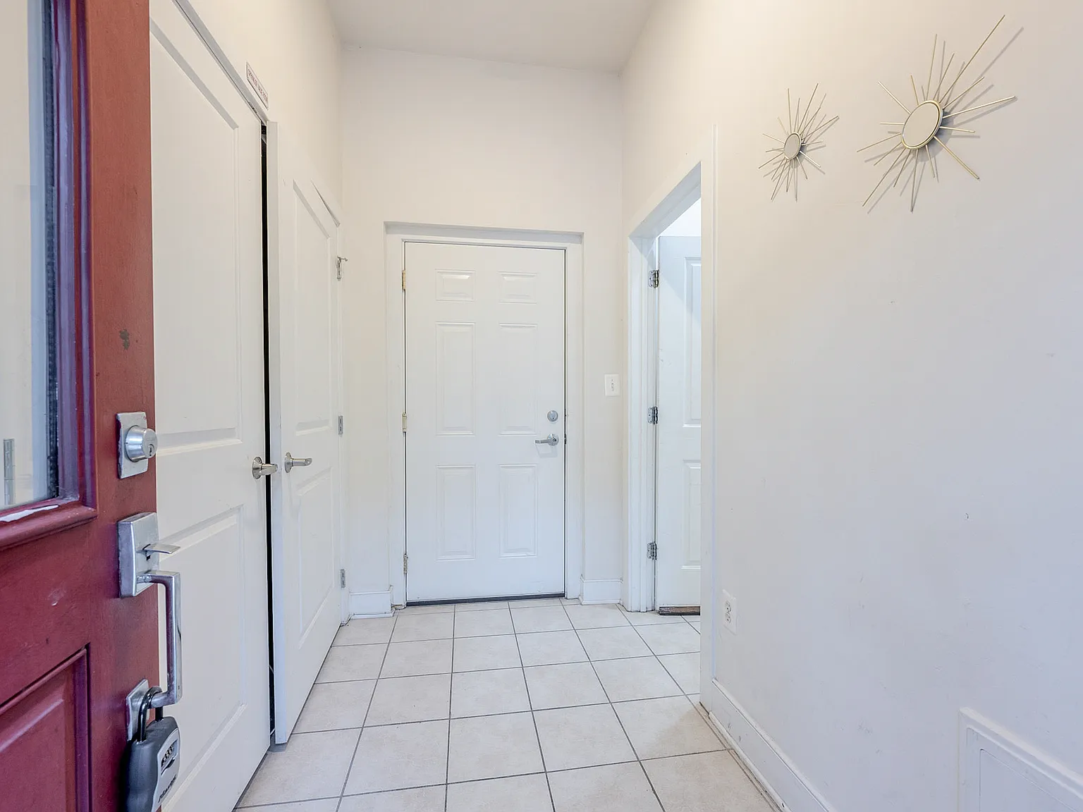 4 bed, 3316 sqft, $3,850 — Photo 3