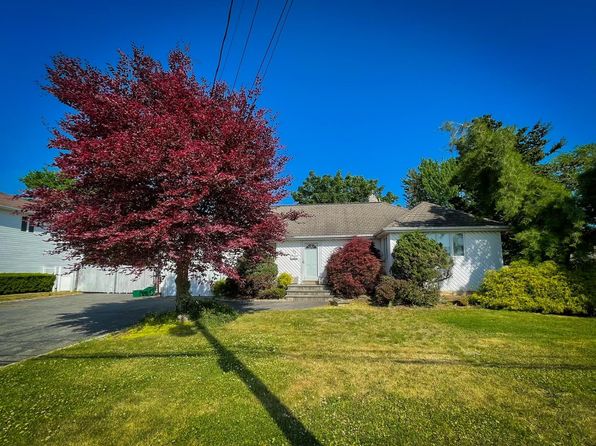 (undisclosed Address)