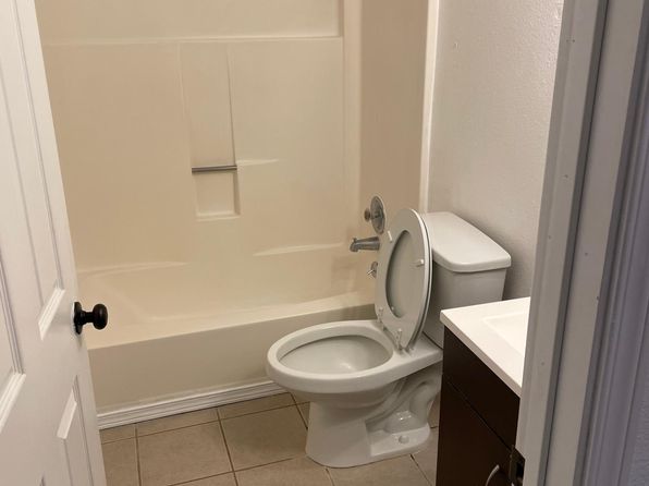 3695 Fargo St APT B, West Richland, WA 99353