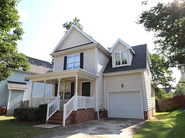 125 Gremar Dr, Holly Springs, NC 27540