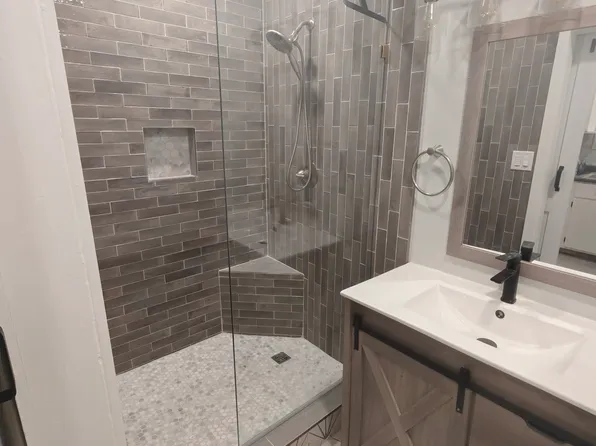 244 W National Dr #B, Newark, OH 43055