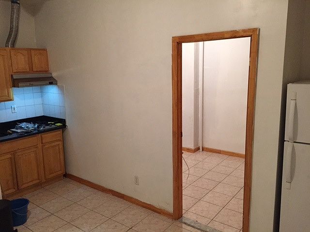 2nd image of 4611 48th Ave Ste 1