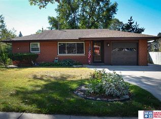 6725 S Bermuda Dr, Lincoln, NE 68506