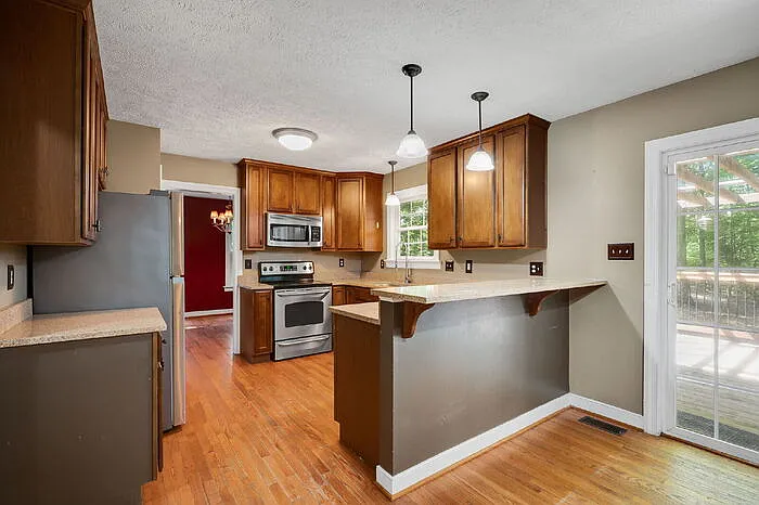 316 Abbey Ct — Photo 18