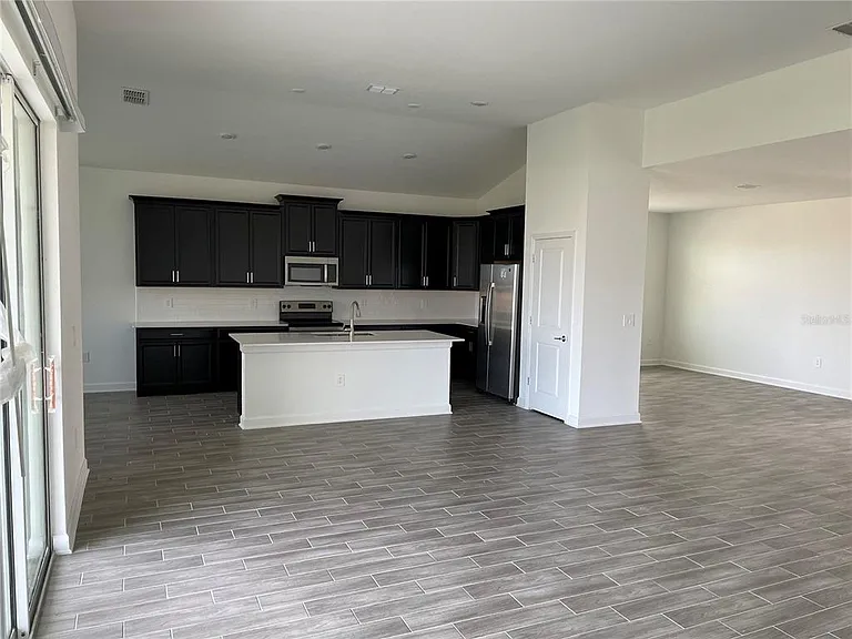 7152 Dilly Lake Ave — Photo 13