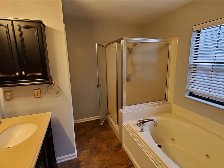 4914 Ballygar Dr — Photo 21