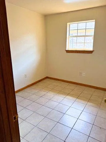 4880 Viola St — Photo 11