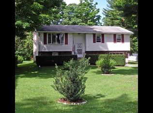 17 Decatur St, Columbia, NJ 07832