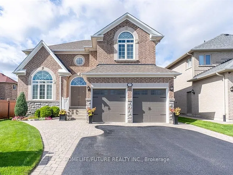 109 Boxwood Cres #MAIN 2ND — Photo 1
