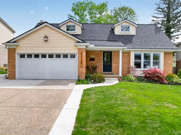 24168 Saint Mary Ct, Farmington, MI 48336