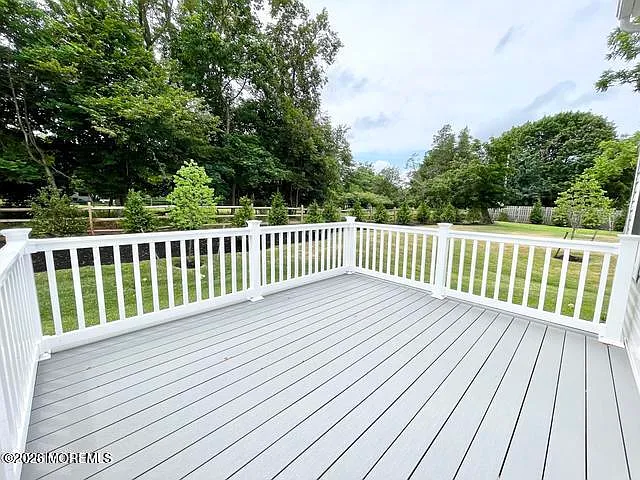 1 Beach Ct — Photo 21