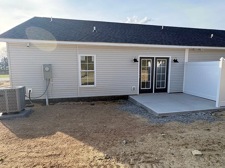 175 Fairfield Ln — Photo 4