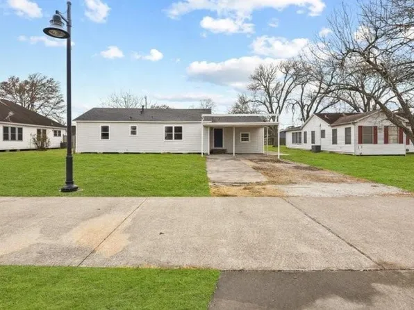 406 San Jacinto St, La Porte, TX 77571