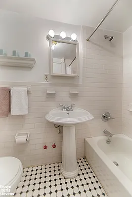 Rented by Brown Harris Stevens | media 8