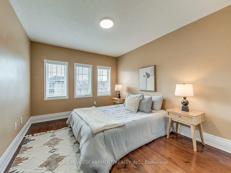 5811 Page Cres — Photo 31