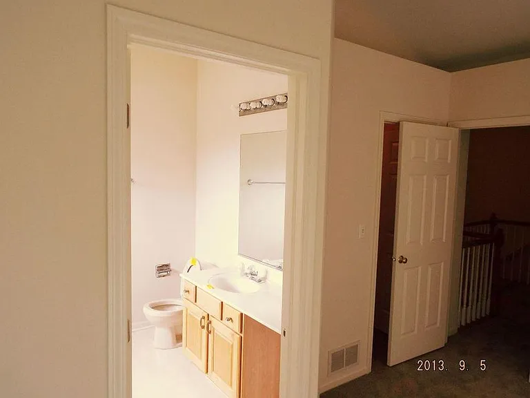 3091 Autumn Lake Dr — Photo 9