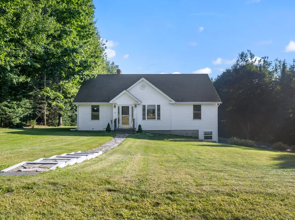 24 Ridge Road, Turner, ME 04282