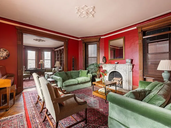 34 Gramercy Park E #8C, New York, NY 10003