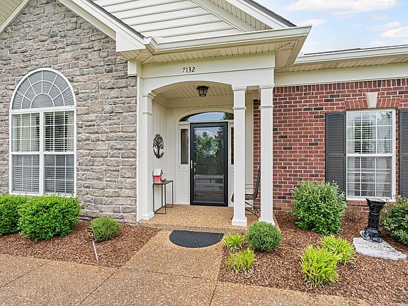 2nd image of 7132 Sunrise Cir
