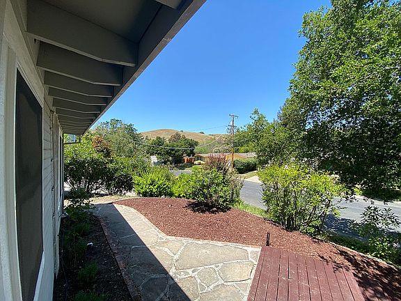 Street view from entry