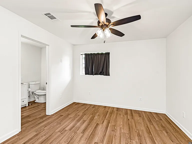 10180 Devonshire Dr — Photo 13