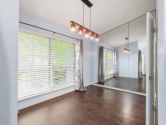 4th image of 12921 Abrams Rd #208