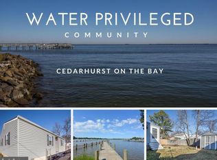 1218 Spruce Ave, Shady Side, MD 20764