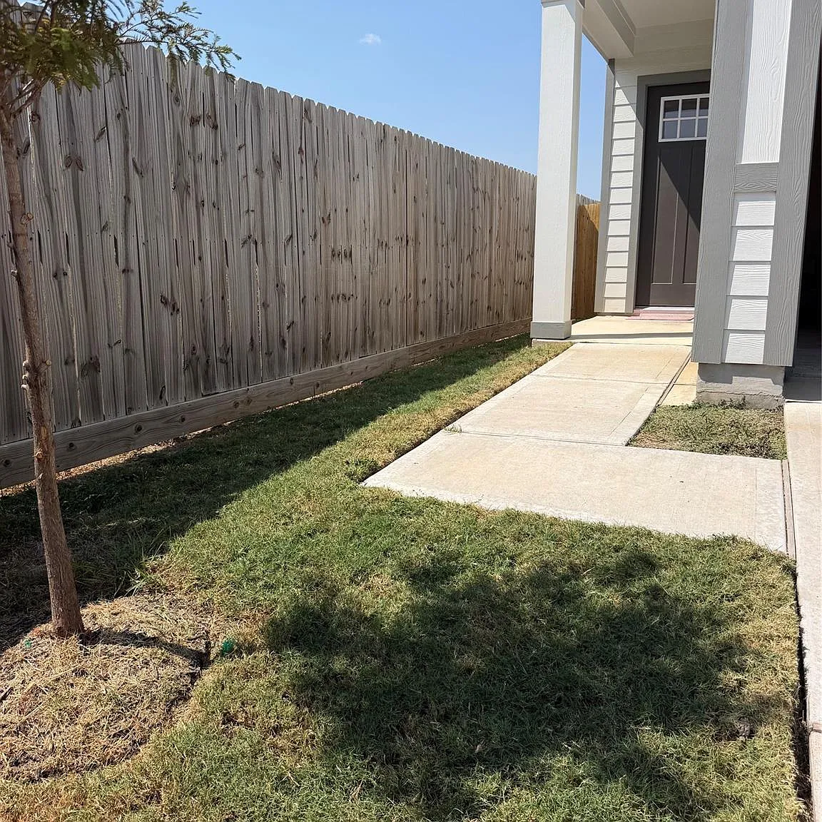 3 bed, 2.5 bath, 1591 sqft, $2,500 — Photo 2
