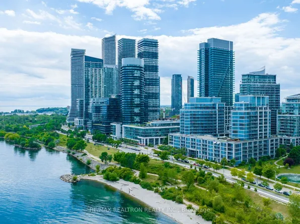 58 Marine Parade Dr #410, Toronto, ON M8V 4G1