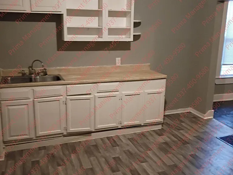 2305 E 3rd St — Photo 4