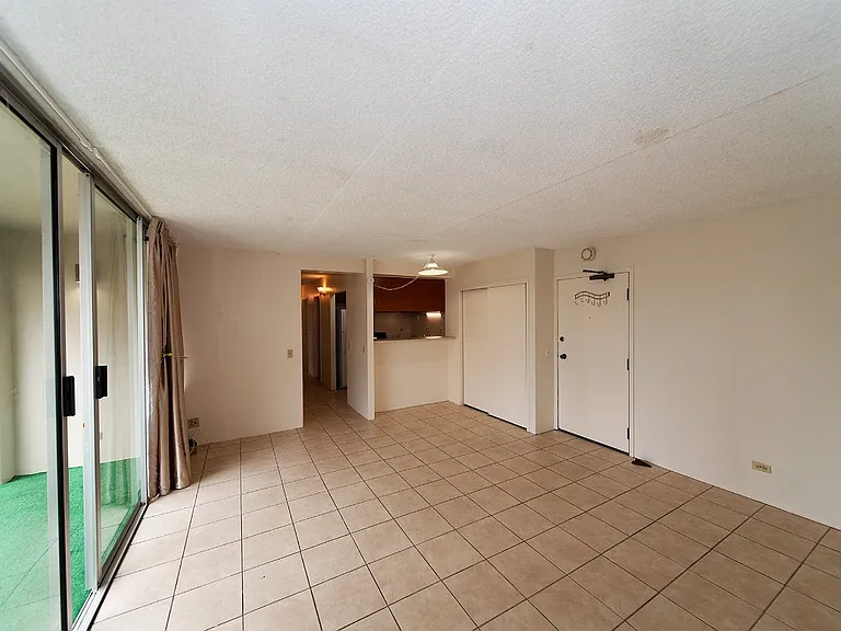 430 Keoniana St #1-1114 — Photo 3