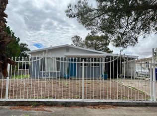 202 Mango Rd, El Paso, TX 79915