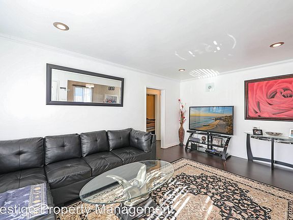 5th image of 2713 Sandwood St